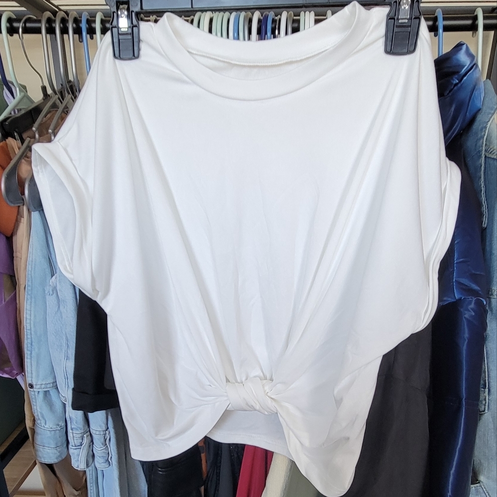 CIDER Knotted Solid Crop Top